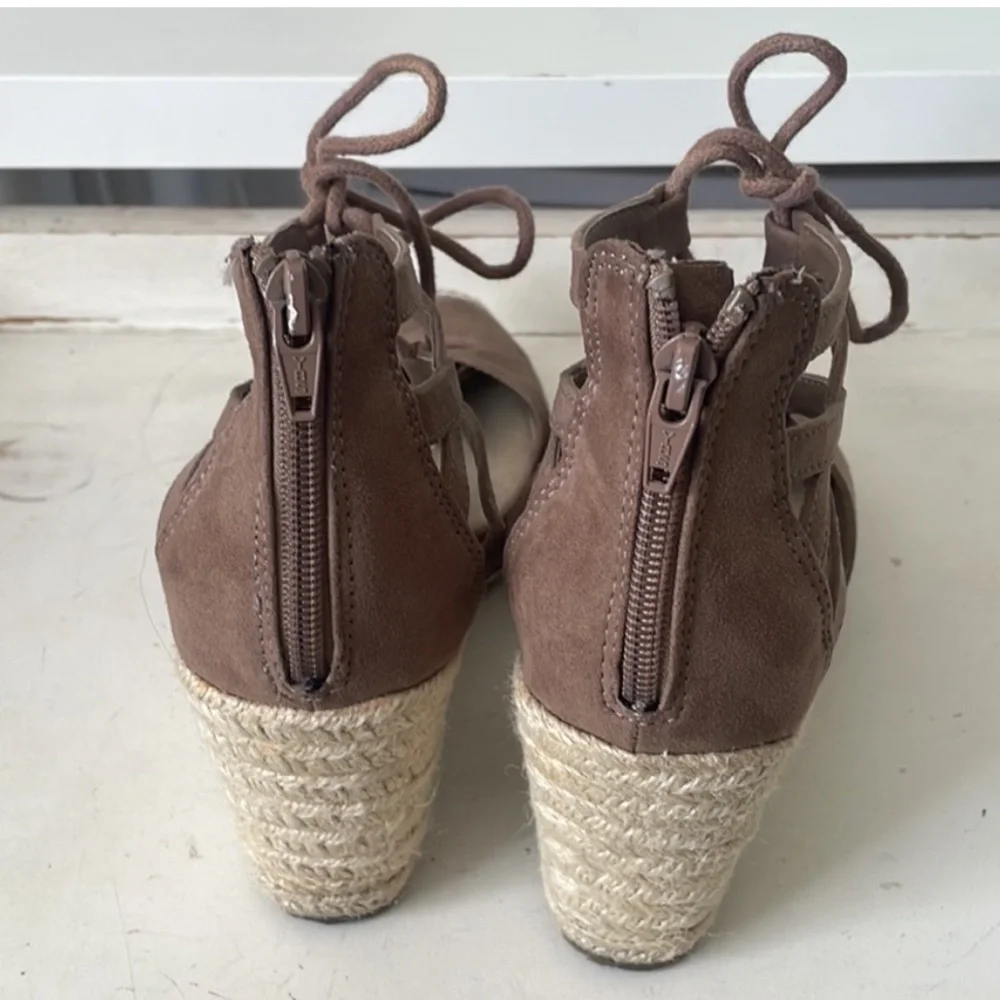 DV DOLCE VITA Taupe Suede Textile Lace Up Zip Back Espadrille Wedge Shoes